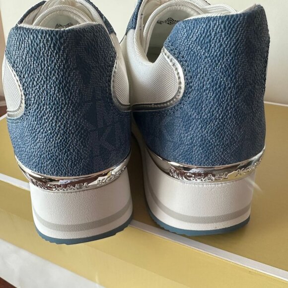 NIB Michael Kors trinity trainer sneakers Size 8.5 - Picture 2 of 4